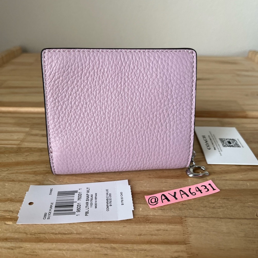 NWOT Coach Wallet - Picture 2 of 9